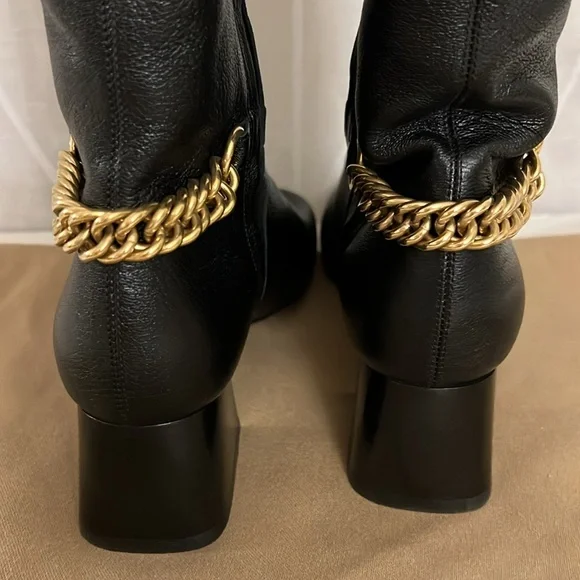 🔥🔥🔥 💯Authentic Burberry Leather Boots 👢